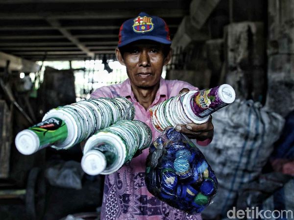 Bisnis Menggiurkan dari Sampah Plastik