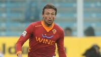Gabriel Heinze berseragam Madrid pada 2007-2009. Dia lantas semusim bersama Roma, yakni pada 2011/2012.
