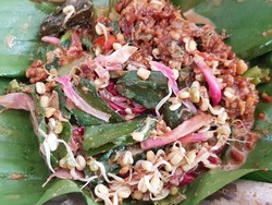 Seger Mantep! Sego Pecel Khas Solo, Kediri hingga Madiun