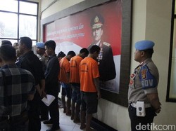 Dibantu PRT, Pencuri di Bekasi Gondol Uang dan Emas Senilai Rp 2,9 M