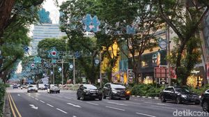 Pertama Kali ke Singapura, Jalan-jalan di Orchard Road