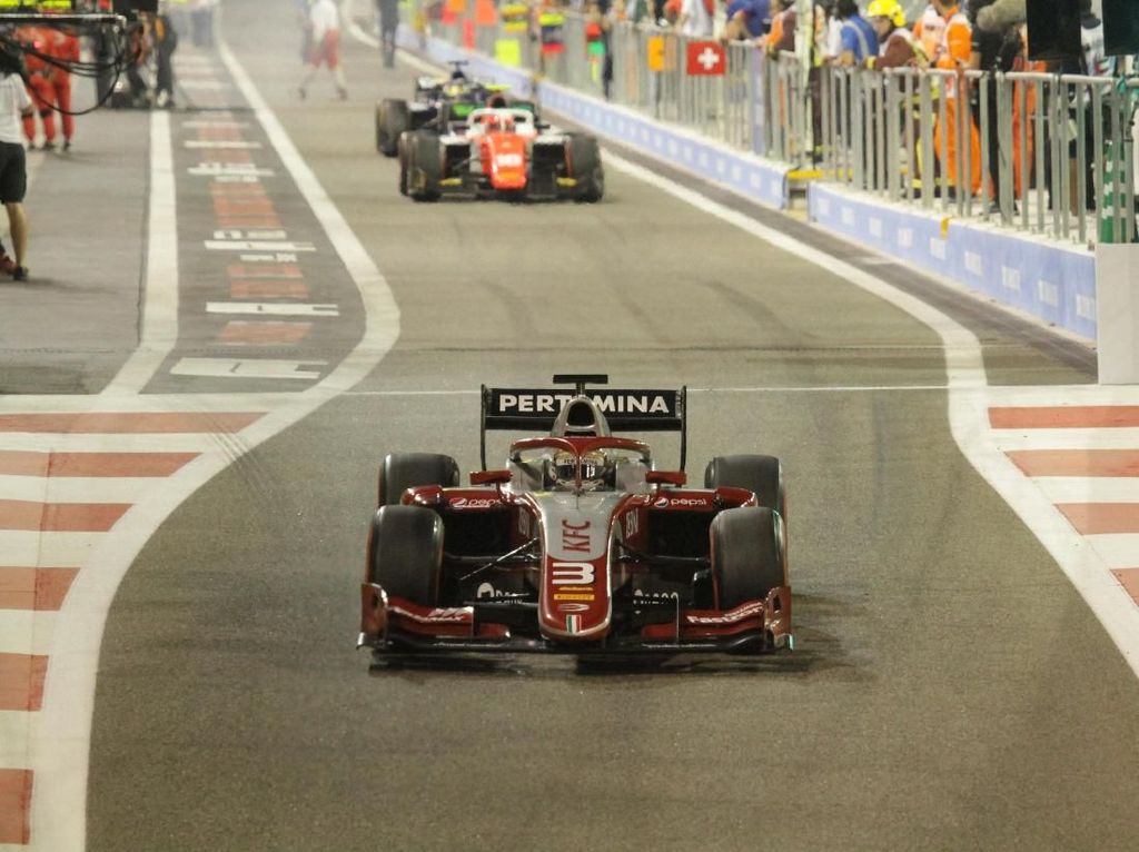 Sean Gelael Finis ke-15 di F2 2018 Sean Gelael Finis ke-15 di F2 2018