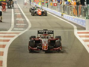 Sean Gelael Finis ke-15 di F2 2018 Sean Gelael Finis ke-15 di F2 2018