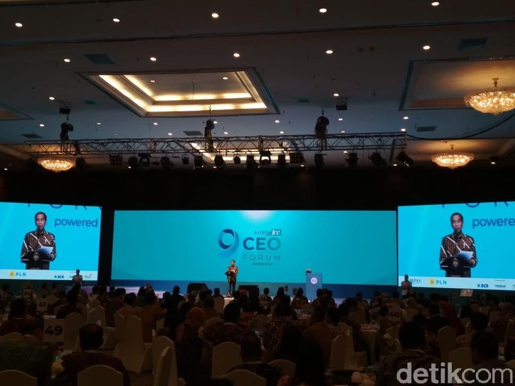 Jokowi Minta Proyek Runway Bandara Soetta Segera Rampung Jokowi Minta Proyek Runway Bandara Soetta Segera Rampung