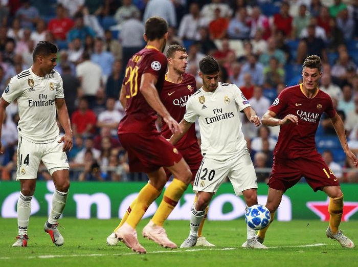 Real Madrid saat melawan AS Roma di Liga Champions. (Foto: Gonzalo Arroyo Moreno/Getty Images) Real Madrid saat melawan AS Roma di Liga Champions. (Foto: Gonzalo Arroyo Moreno/Getty Images)
