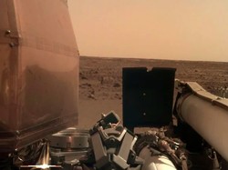 Robot InSight Kirim Foto dari Rumah Barunya di Mars