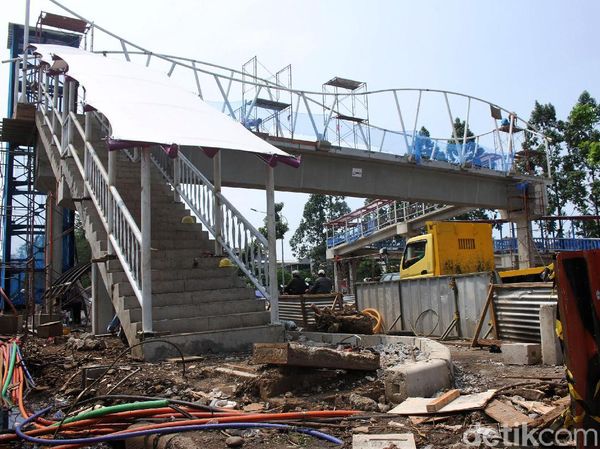 Progres Pembangunan JPO Jalan Tubagus Angke