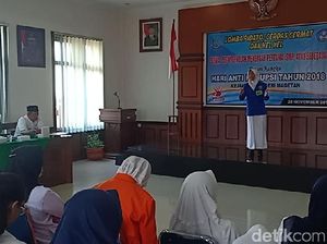 Kritik untuk Koruptor Narsis Jelang Hari Anti Korupsi Kritik untuk Koruptor Narsis Jelang Hari Anti Korupsi
