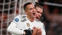 Real Madrid lolos sebagai juara Grup G usai menang 2-0 atas AS Roma. Foto: Alessandro Bianchi/Reuters