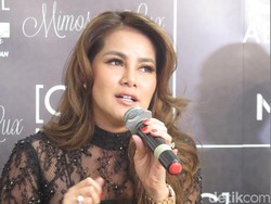 Akui Pakai Alat Bantu Dengar, Ini Alasan Olla Ramlan