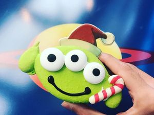 Cantik dan Bikin Ngiler! Kue Bertema Disney Ini Meriahkan Liburan Akhir Tahun Cantik dan Bikin Ngiler! Kue Bertema Disney Ini Meriahkan Liburan Akhir Tahun