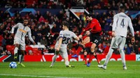 Manchester United juga dipastikan menjejak 16 besar Liga Champions setelah menang dramatis atas Young Boys. MU berkesempatan menjadi juara grup dengan kemenangan di matchday keenam, dengan syarat Juventus tak menang. (Foto: Phil Noble/Reuters)