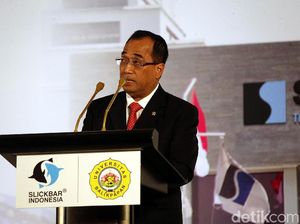 Menhub Budi Karya Buka Simposium Internasional Lingkungan Kelautan