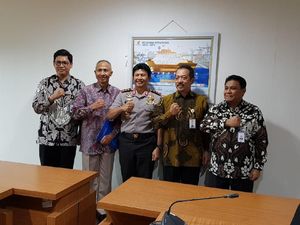 Wakapolri Ditunjuk Jadi Komisaris Pindad Wakapolri Ditunjuk Jadi Komisaris Pindad
