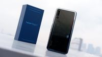 Unboxing Honor Magic 2, Ponsel Layar Penuh Berpenampilan Mewah