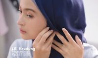 Tutorial Hijab Pashmina Simple Pakai Anting untuk Kondangan