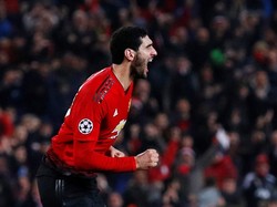 Kocak, Reaksi Bingung Fellaini Kehilangan Maskotnya