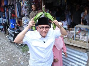 Tetiba Ruhut Blusukan ke Pasar, Sindir Sandi Sambil Tertawa Geli