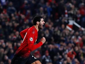 Maaf, tapi Marouane Fellaini Sebenarnya Biasa Saja Maaf, tapi Marouane Fellaini Sebenarnya Biasa Saja