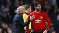 Mantan gelandang Liverpool itu pun menganggap permainan para pemain MU begitu loyo sehingga kemenangan saat melawan Young Boys hanyalah sebuah keberuntungan. Carl Recine/Reuters.