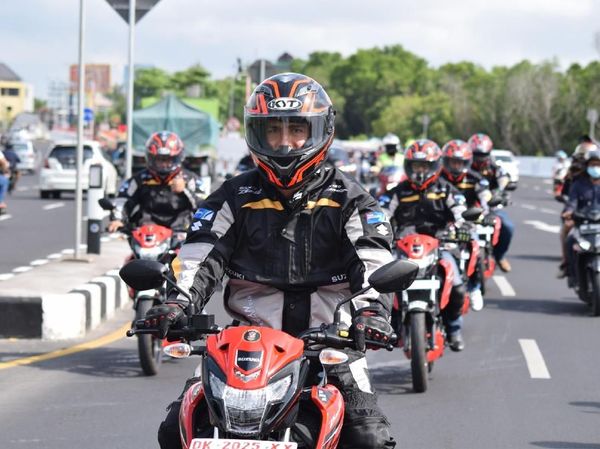 Hamish Daud Touring Motor