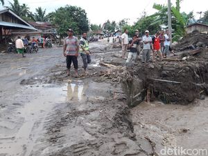 Jembatan Putus Diterjang Banjir, 6 Desa di Aceh Terisolir