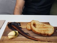 Sajikan 'Descrontructed Ham Sandwich' Kafe Ini Dikritik Tajam