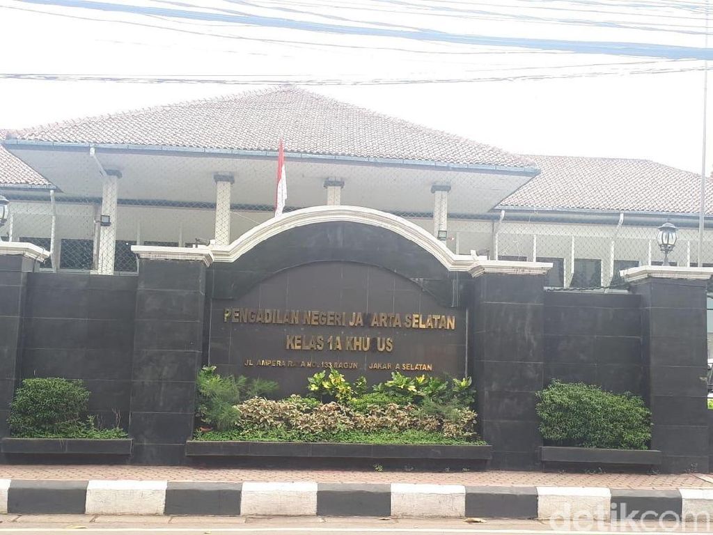 Pendiri PA 212 Buchari Muslim Hadapi Tuntutan Kasus Penipuan Visa Haji Pendiri PA 212 Buchari Muslim Hadapi Tuntutan Kasus Penipuan Visa Haji