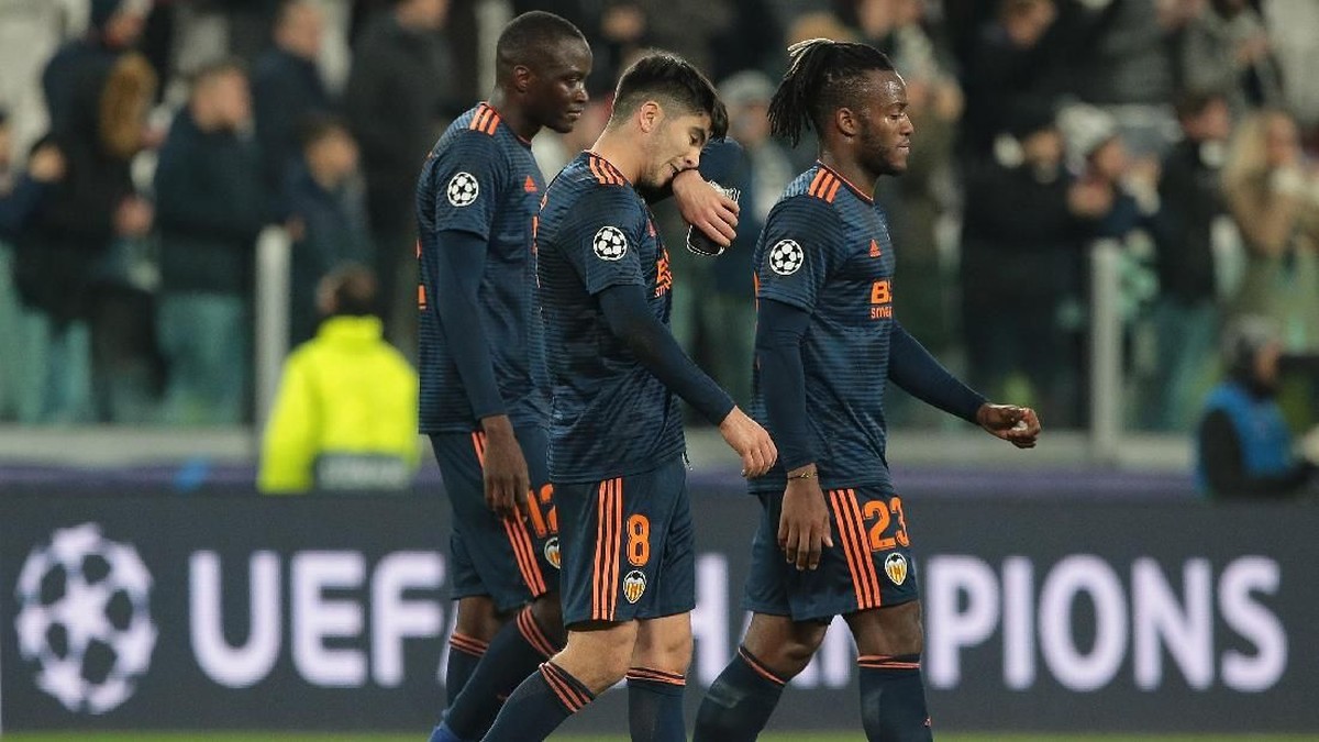 Valencia tersingkir dari Liga Champions (Foto: Emilio Andreoli/Getty Images)