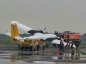 Lepas Landas, Pesawat Twin Otter Tergelincir di Bandara Juanda Lepas Landas, Pesawat Twin Otter Tergelincir di Bandara Juanda