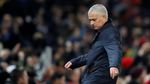 Ekspresi Mourinho Lawan Young Boys: Usap Jidat, Teriak, Banting Botol