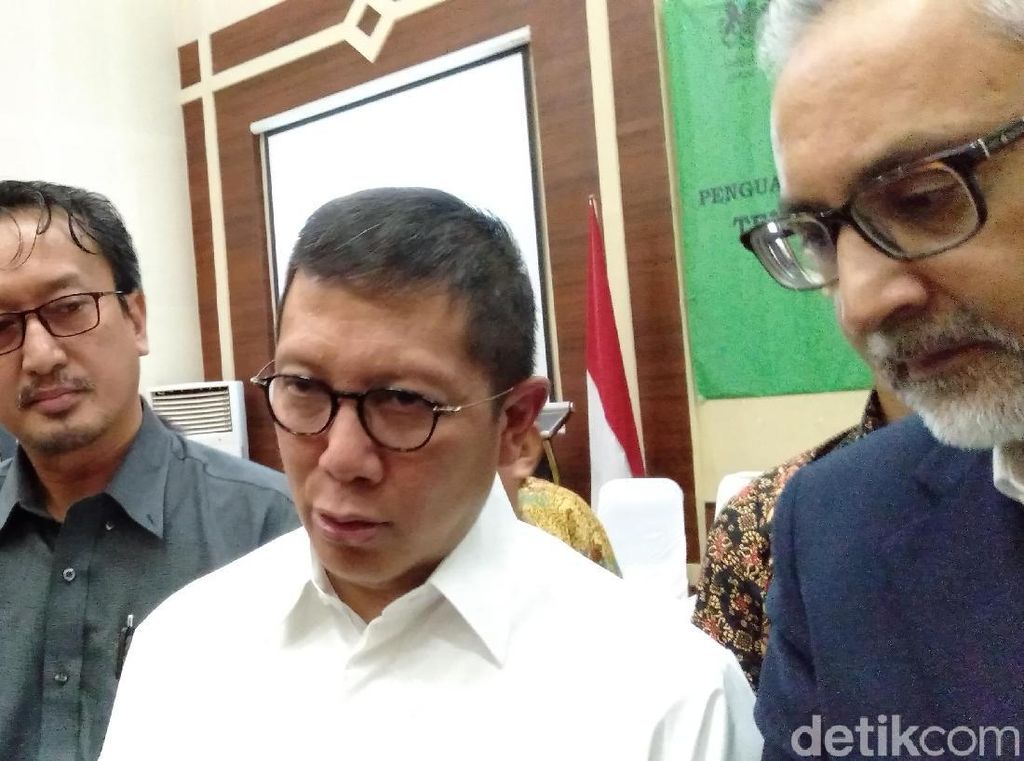 Menag Respons Positif Saran KPK soal Pembuatan Kartu Nikah Menag Respons Positif Saran KPK soal Pembuatan Kartu Nikah