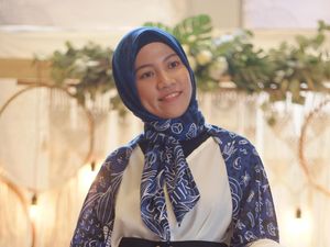 Tiga Langkah Mudah Jadikan Scarf Sebagai Outer