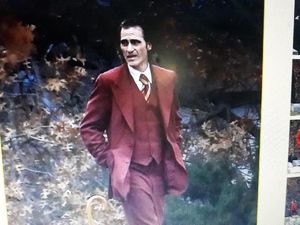 Joker Kunjungi Pemakaman New York di Set Terbaru Joker Kunjungi Pemakaman New York di Set Terbaru
