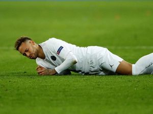 Robertson: Akting Neymar Buat Liverpool Hilang Kendali