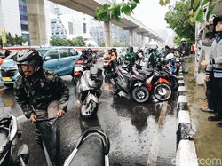 Malas Cuci Motor Setelah Kena Hujan? Ini Akibatnya
