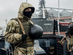 Bentrok dengan Rusia, Presiden Ukraina Desak NATO Kirim Armada Kapal