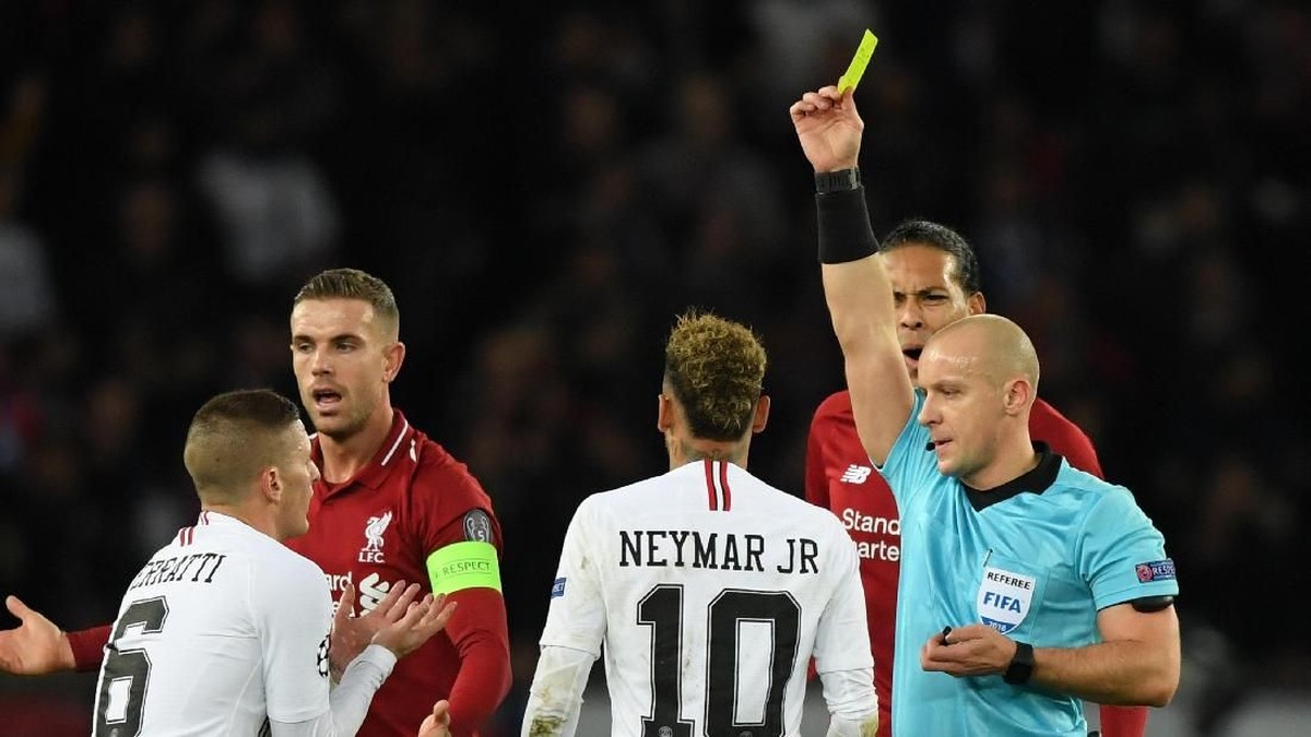 Liverpool kalah 1-2 saat bertandang ke markas Paris Saint-Germain. (Foto: Shaun Botterill/Getty Images)