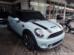 Penampakan Mobil MINI Pemberian Gading yang Dijual Gisel