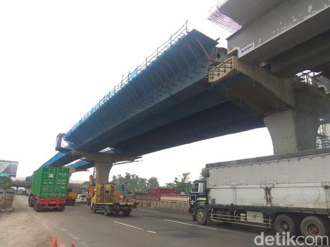 Progres konstruksi tol Jakarta-Cikampek (Japek) layang