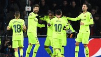 Satu gol Barca lainnya dicetak Gerard Pique. REUTERS/Toussaint Kluiters.