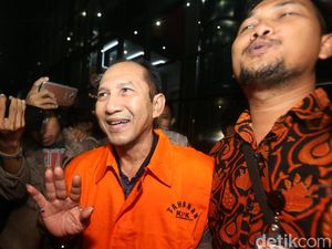 Senyuman Wakil Tuhan PN Jaksel yang Keciduk OTT KPK