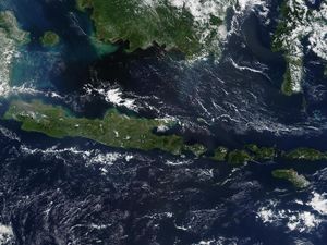 Jawa Trending di Twitter, Ini Fakta Pulau Jawa yang Perlu Kamu Tahu Jawa Trending di Twitter, Ini Fakta Pulau Jawa yang Perlu Kamu Tahu