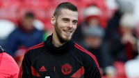 Sulit menggeser David de Gea dari daftar kiper terbaik di Inggris dan dunia. Tak terhitung lagi sudah berapa kali penampilan kiper Spanyol itu menyelamatkan Manchester United. Foto: Andrew Yates/ Reuters