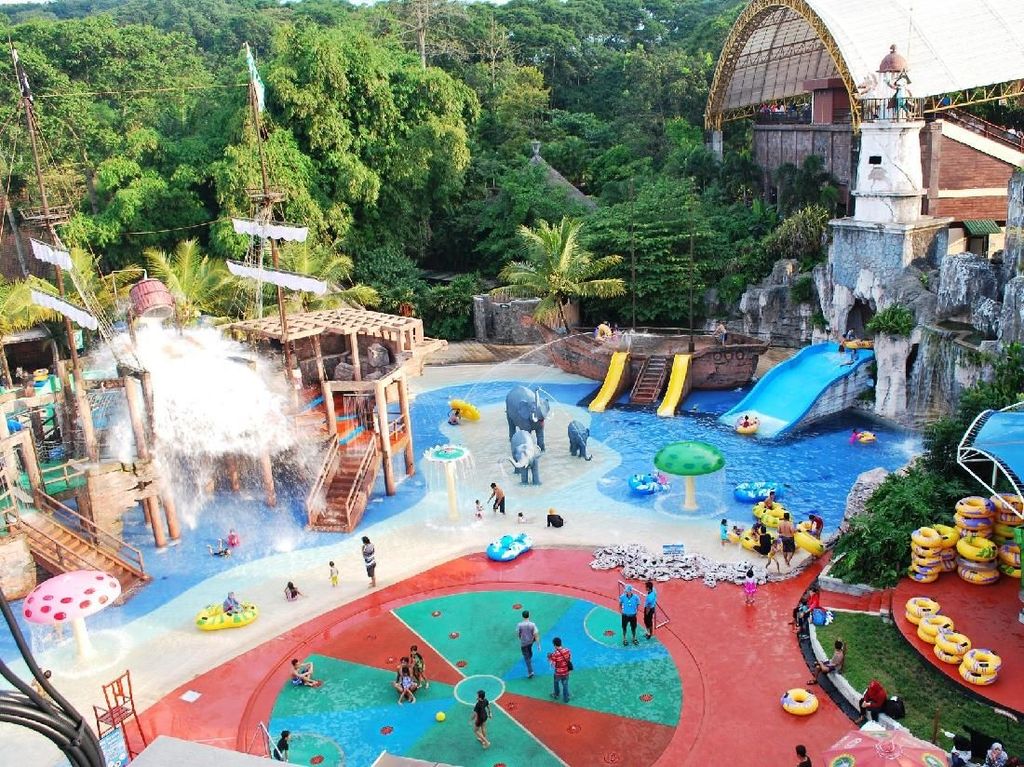 Berenang Sambil Jelajahi 7 Keajaiban Dunia di Safari Water World Berenang Sambil Jelajahi 7 Keajaiban Dunia di Safari Water World