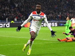 Maxwel Cornet tampil trengginas ketika Lyon berimbang 2-2 kontra Manchester City. Cornet bikin dua gol yang membuat City dua kali tertinggal. Dia diganjar nilai 9,5 atas penampilannya. (Foto: Shaun Botterill/Getty Images)