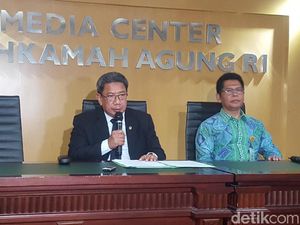 MA Nonaktifkan Hakim PN Jaksel dan Panitera yang Di-OTT KPK MA Nonaktifkan Hakim PN Jaksel dan Panitera yang Di-OTT KPK