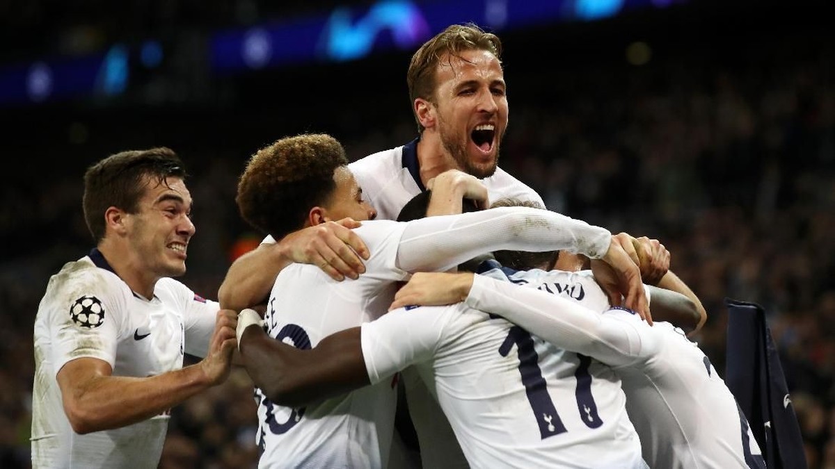 Tottenham Hotspur akan menjalani laga tandang melawan Barcelona. (Foto: Julian Finney/Getty Images)