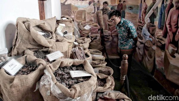 Napak Tilas Kejayaan VOC di Masa Lalu Lewat Museum Bahari