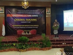 Jadi Pembicara di UGM, Chairul Tanjung Ingatkan Perubahan Zaman